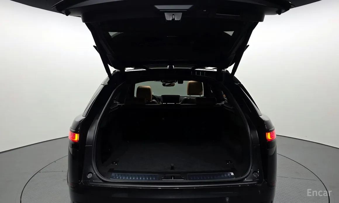 Фото 20 - Land Rover Range Rover Velar