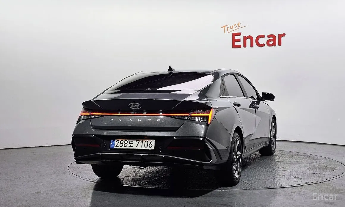 Фото 4 - Hyundai Avante