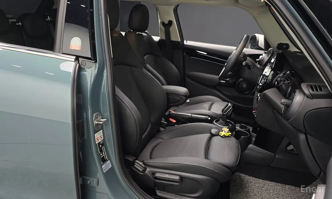 Фото 10 - Mini Cooper