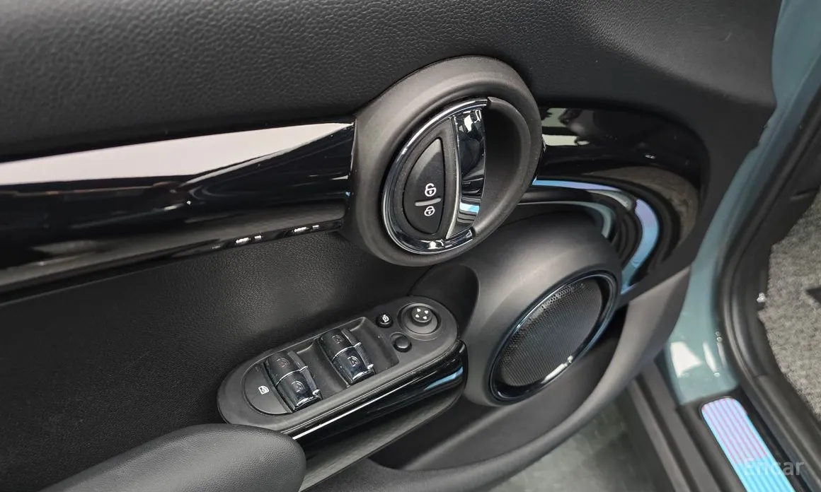 Фото 17 - Mini Cooper