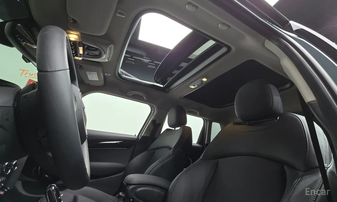 Фото 20 - Mini Cooper