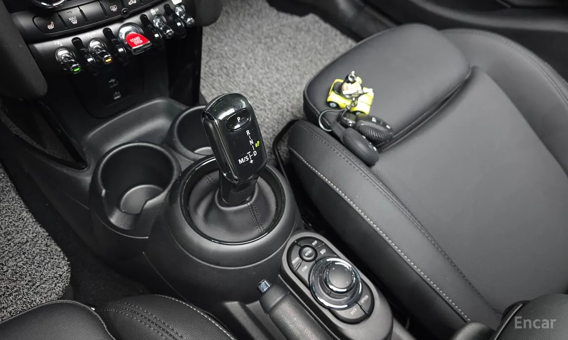 Фото 9 - Mini Cooper