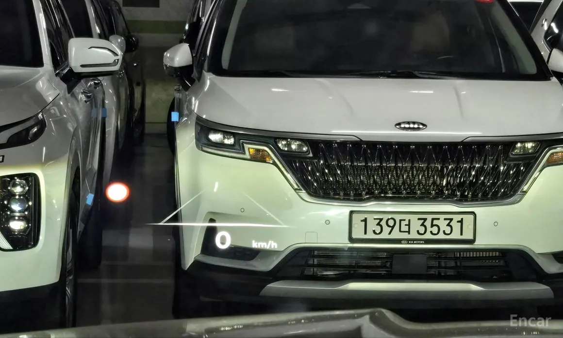 Фото 14 - Genesis GV80