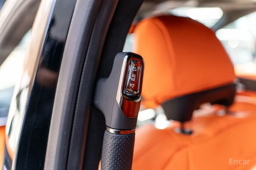 Photo 16 - Toyota Sienna