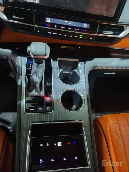 Photo 9 - Toyota Sienna