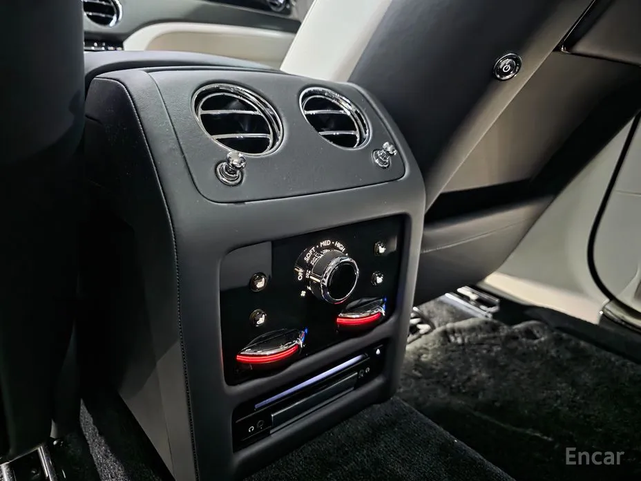 Фото 10 - Rolls-Royce Ghost