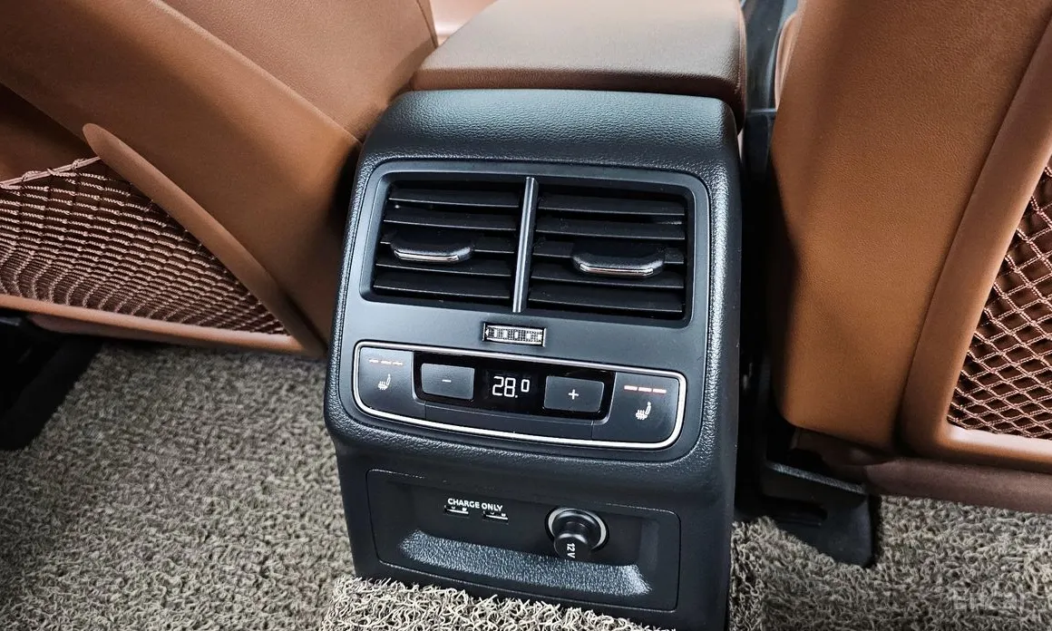 Фото 20 - Audi A4