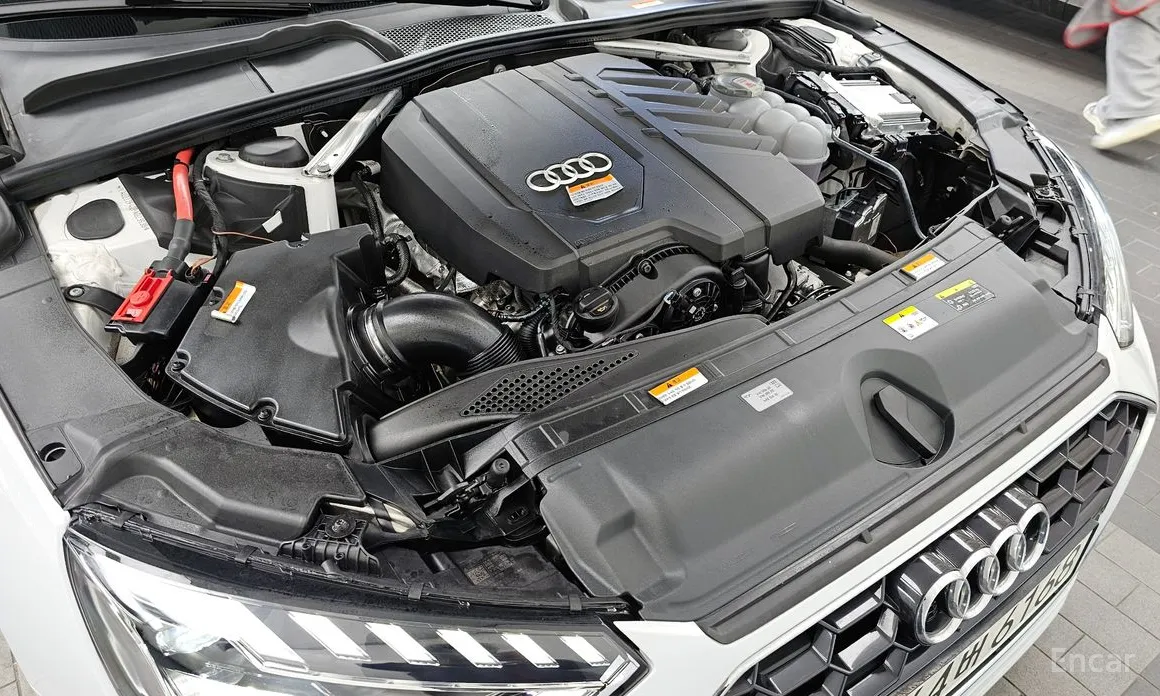 Фото 6 - Audi A4