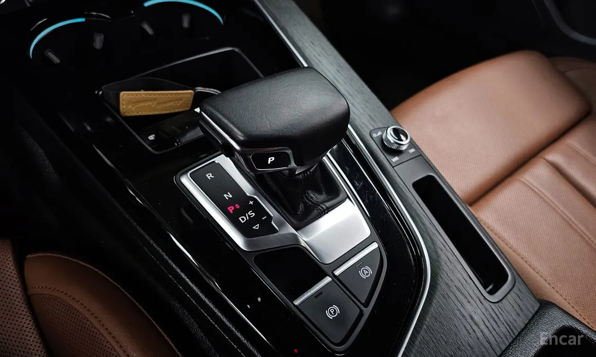 Фото 9 - Audi A4