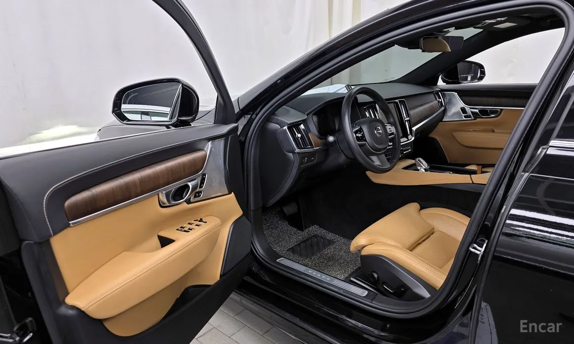 Фото 10 - Volvo S90