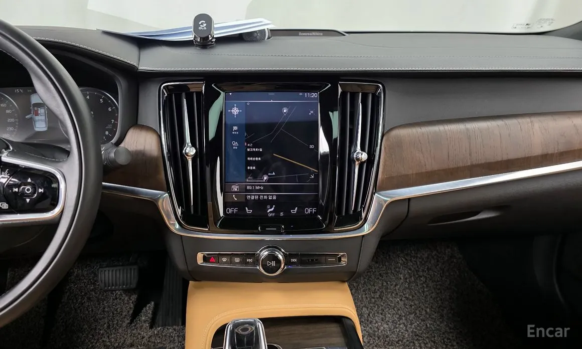 Фото 14 - Volvo S90