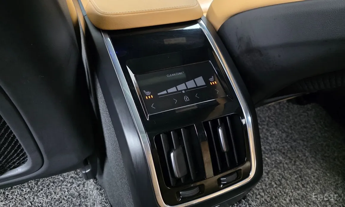 Фото 19 - Volvo S90