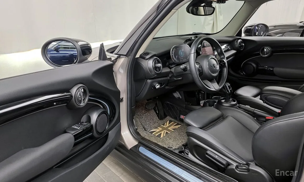 Фото 10 - Mini Cooper