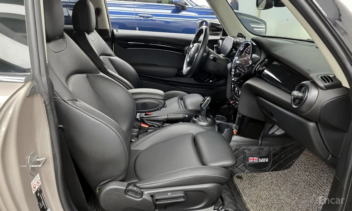 Фото 11 - Mini Cooper