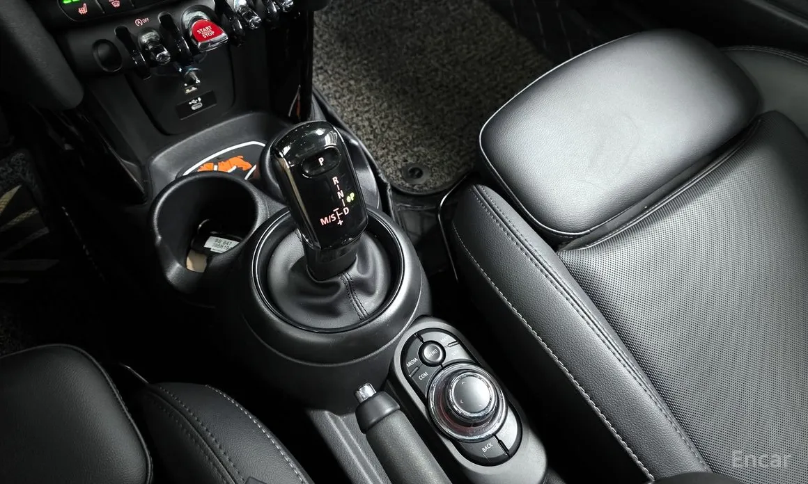 Фото 9 - Mini Cooper