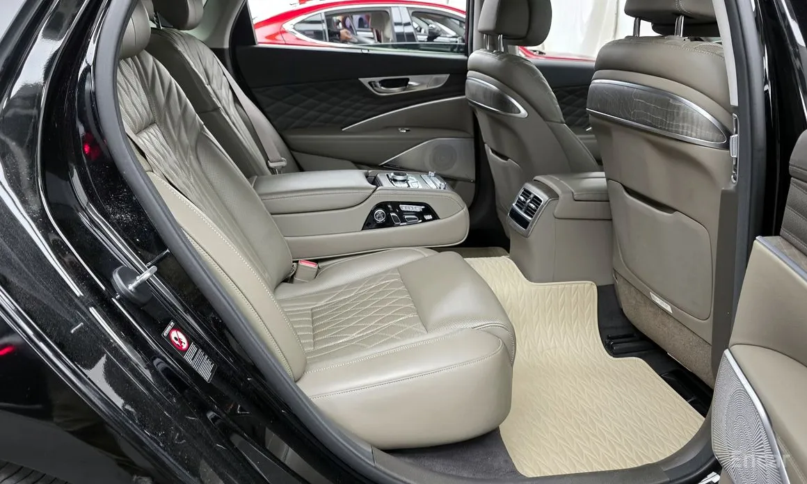 Фото 12 - Kia K9