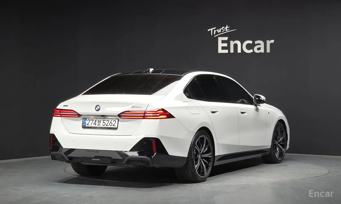 Фото 2 - BMW 5 Series