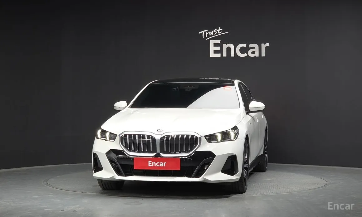 Фото 3 - BMW 5 Series