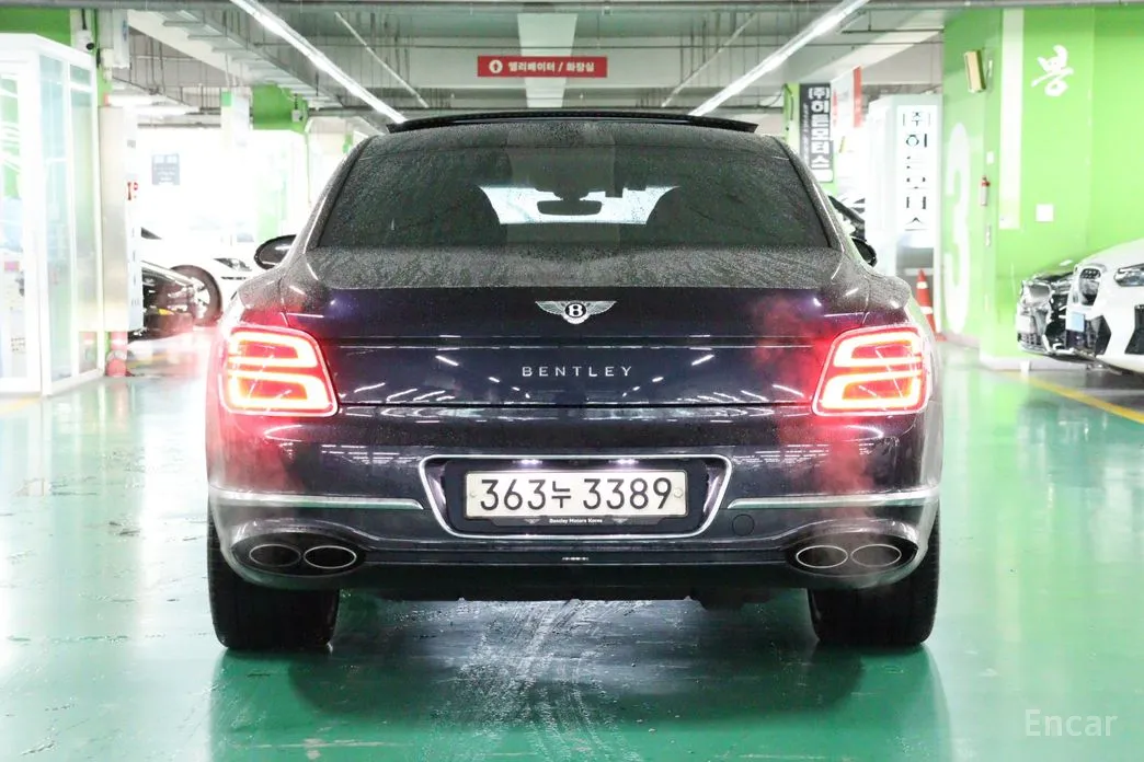 Фото 3 - Bentley Flying Spur