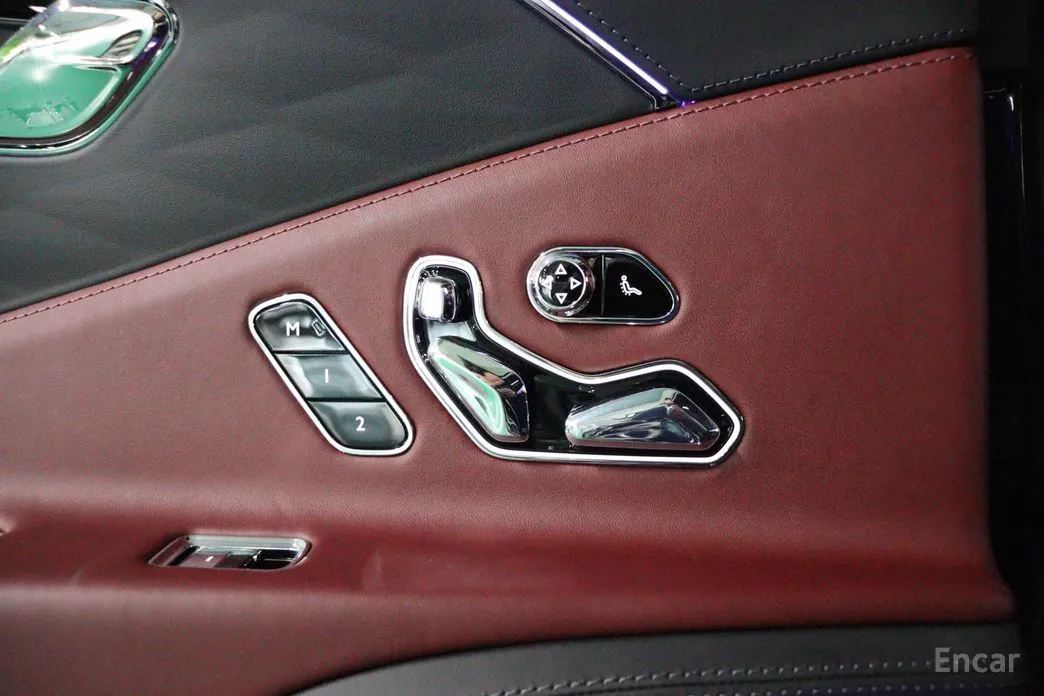 Фото 9 - Bentley Flying Spur