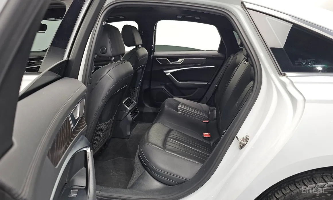 Фото 11 - Audi A6