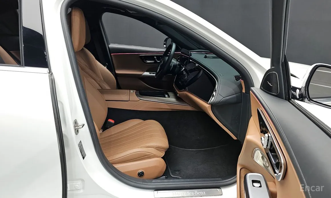 Фото 11 - Mercedes-Benz E-Class