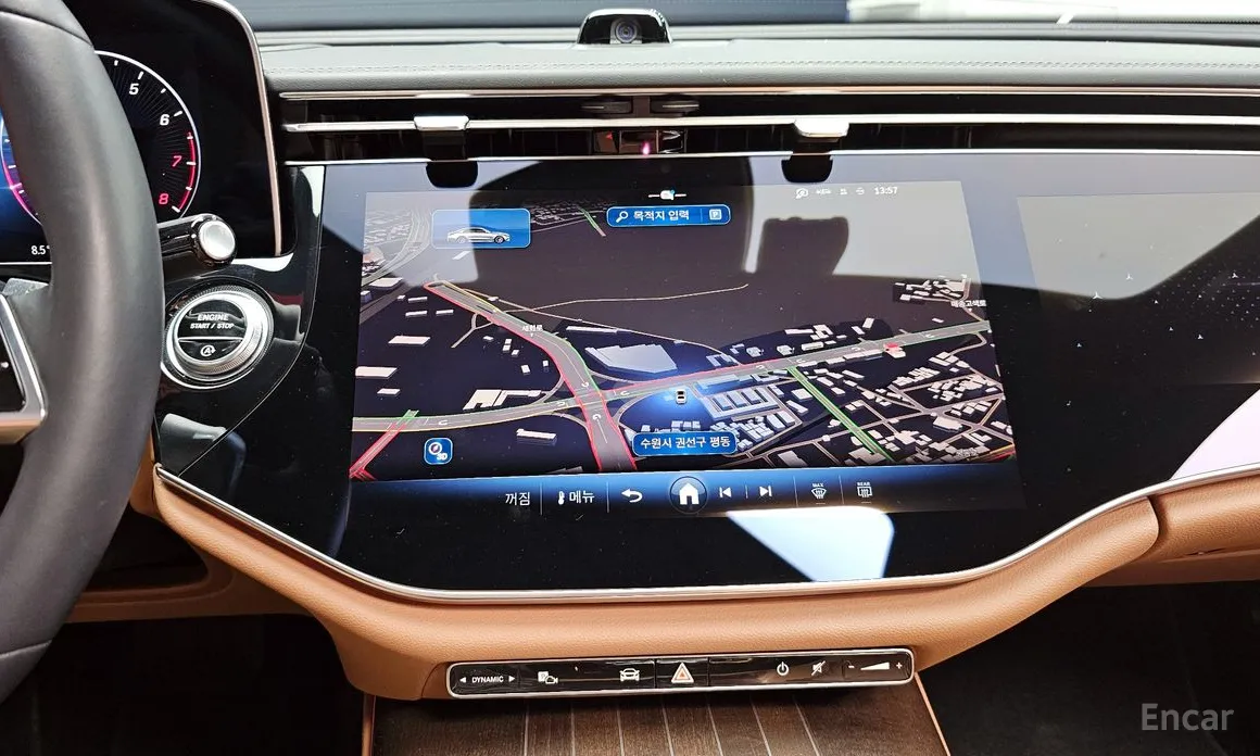 Фото 14 - Mercedes-Benz E-Class