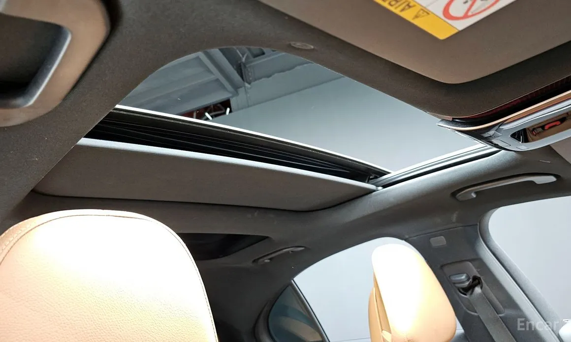 Фото 18 - Mercedes-Benz E-Class