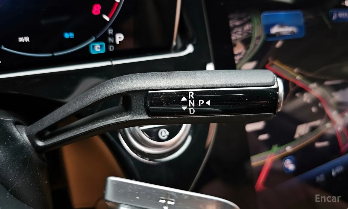 Фото 9 - Mercedes-Benz E-Class