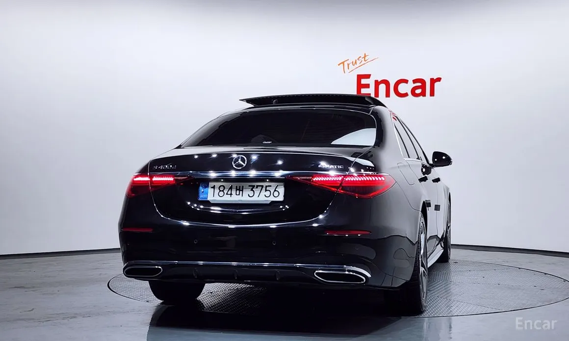 Фото 4 - Mercedes-Benz S-Class