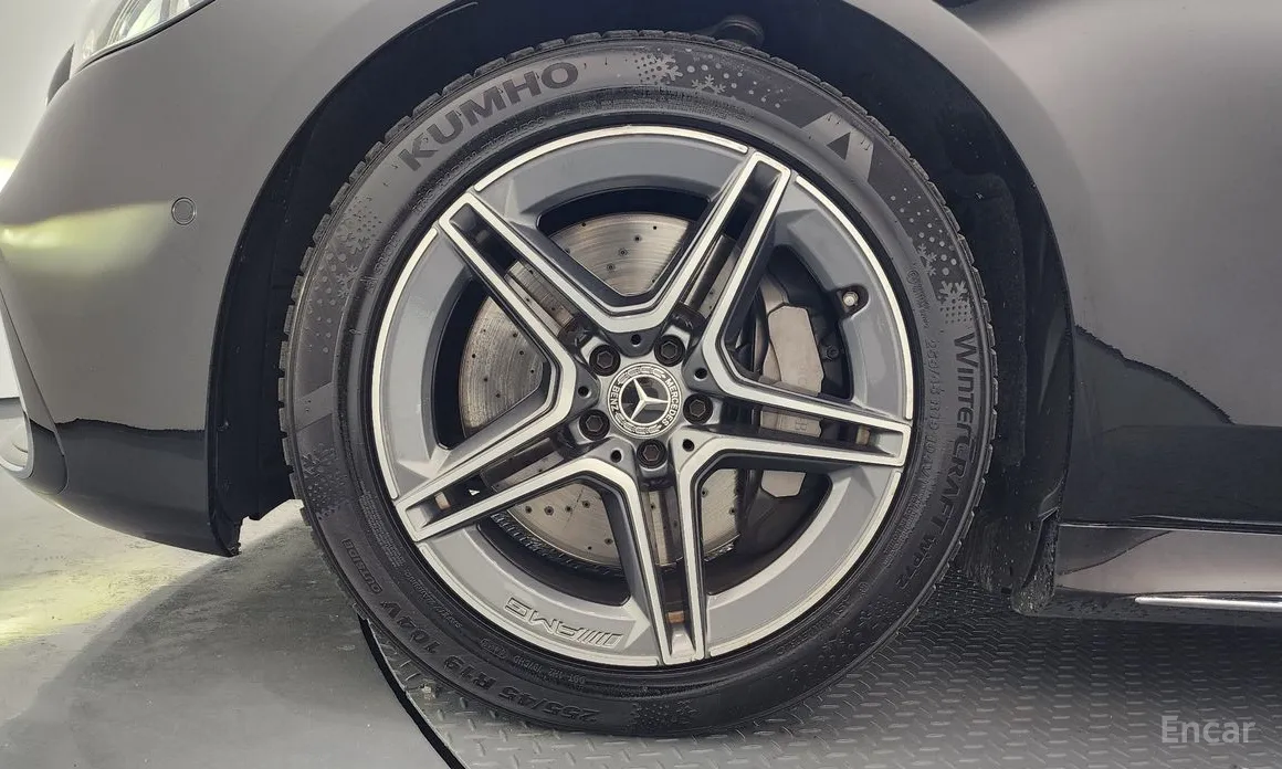 Фото 5 - Mercedes-Benz S-Class