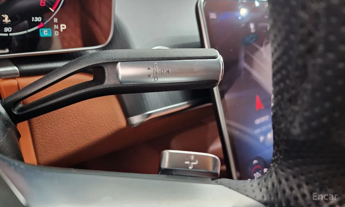 Фото 9 - Mercedes-Benz S-Class