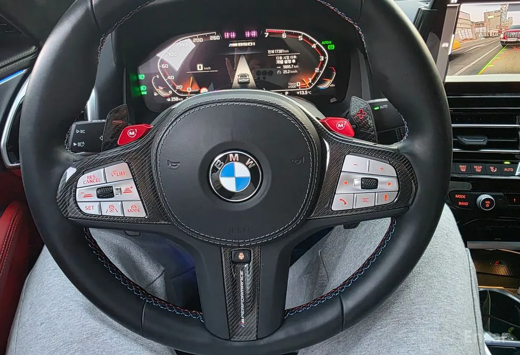 Фото 12 - BMW 8 Series