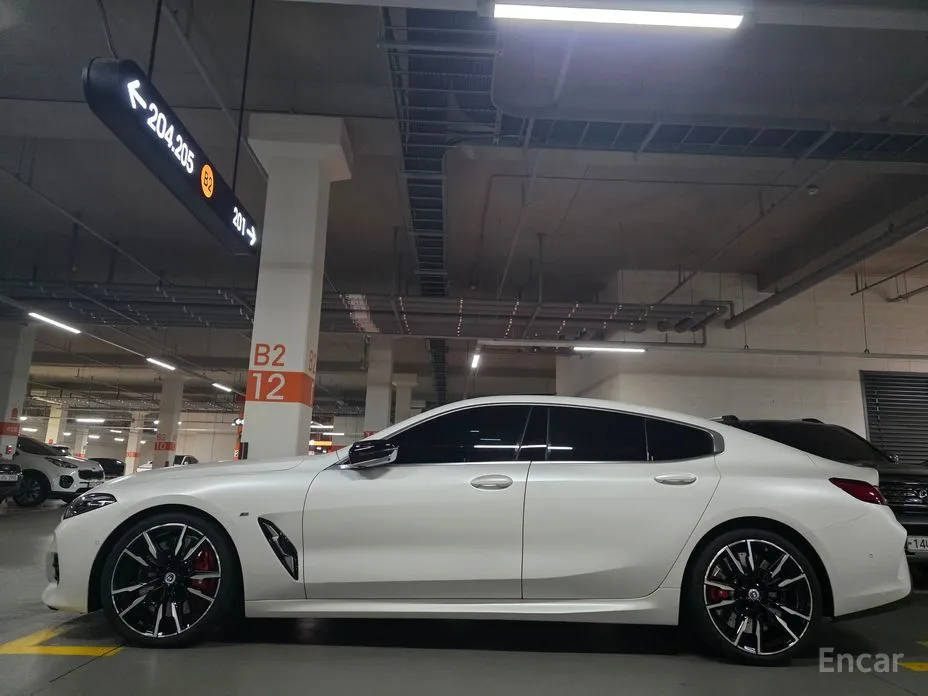 Фото 4 - BMW 8 Series