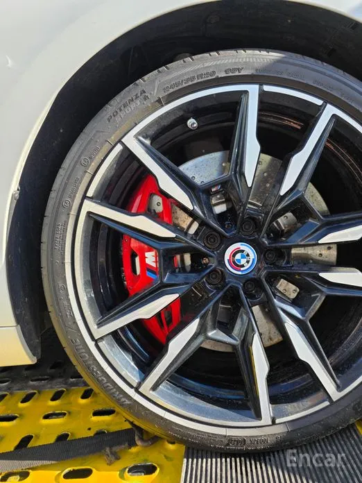 Фото 5 - BMW 8 Series