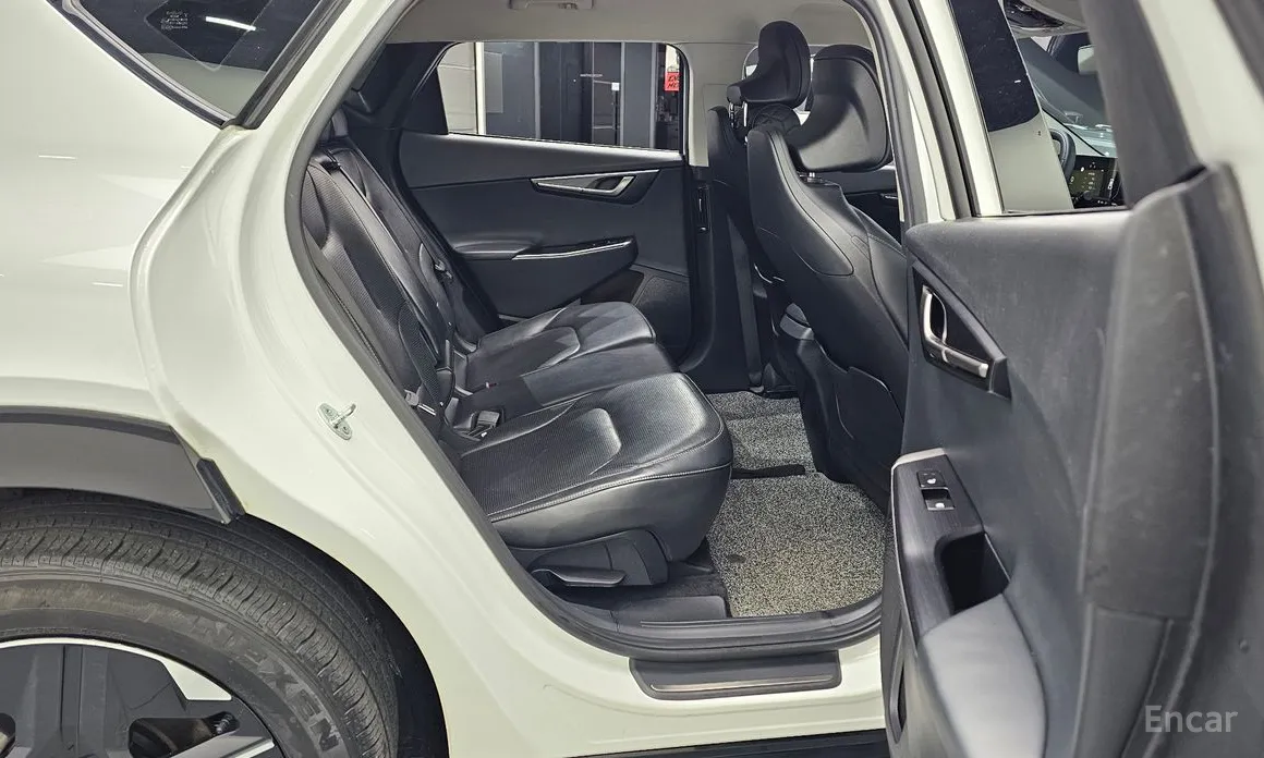 Фото 12 - Kia EV6