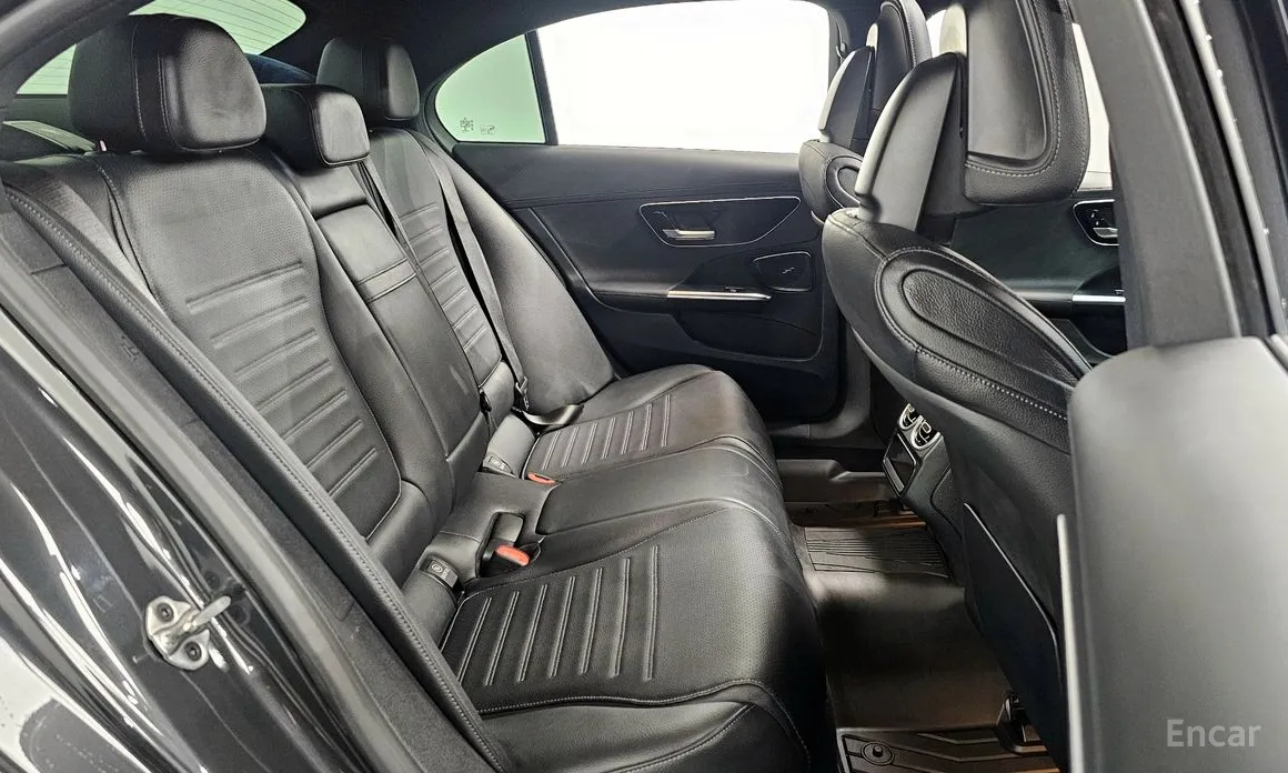 Фото 12 - Mercedes-Benz C-Class