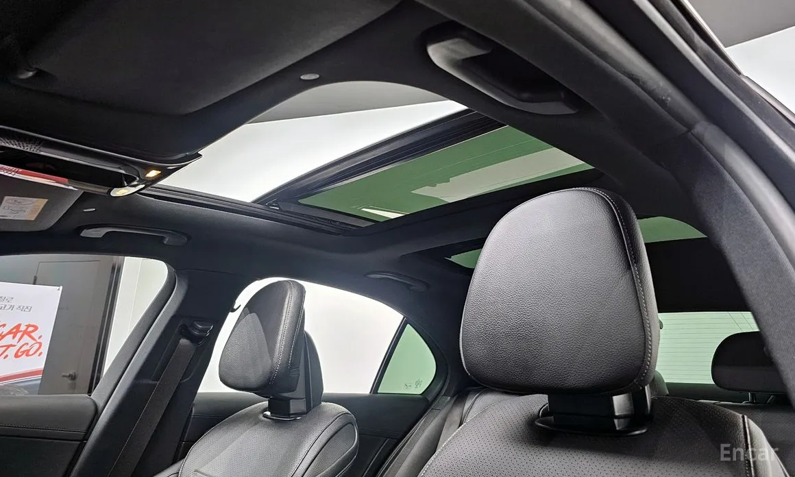 Фото 18 - Mercedes-Benz C-Class