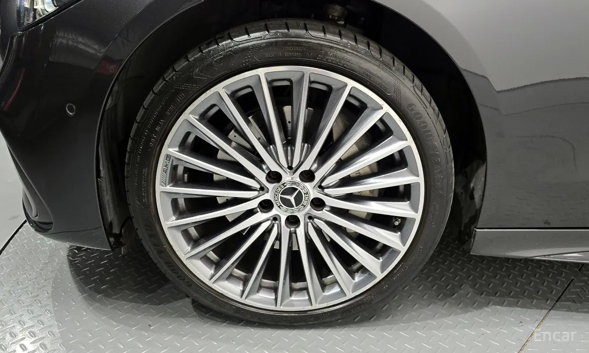 Фото 5 - Mercedes-Benz C-Class