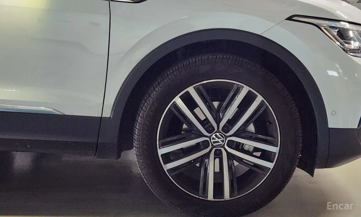 Фото 11 - Volkswagen Tiguan