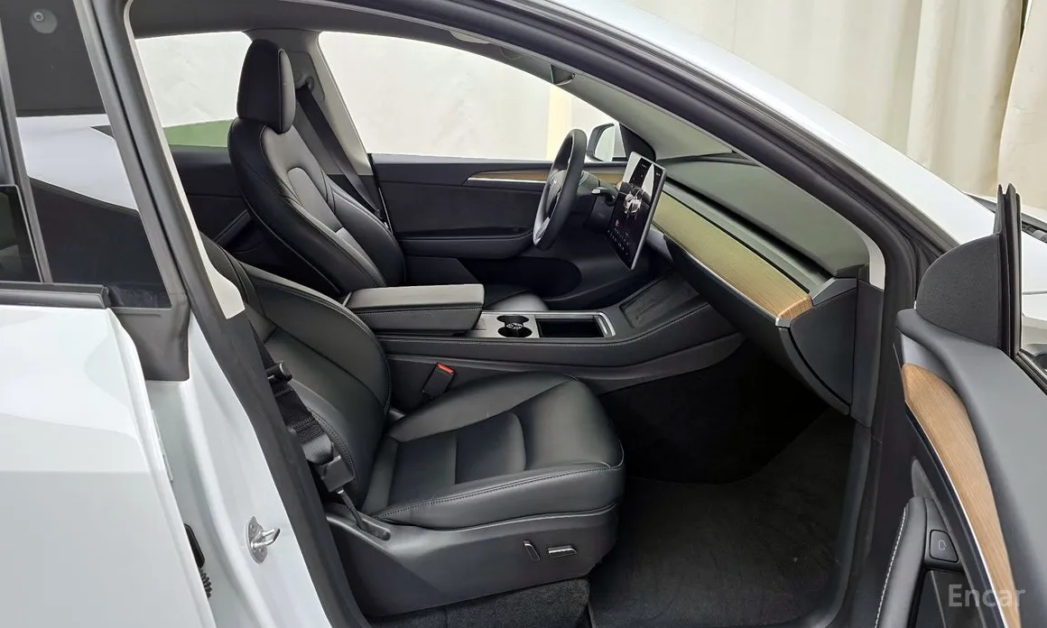 Фото 11 - Tesla Model Y