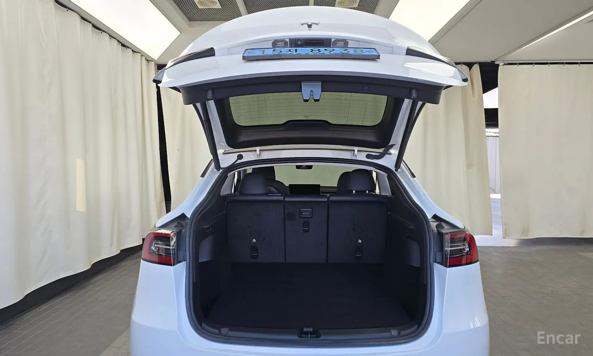 Фото 20 - Tesla Model Y