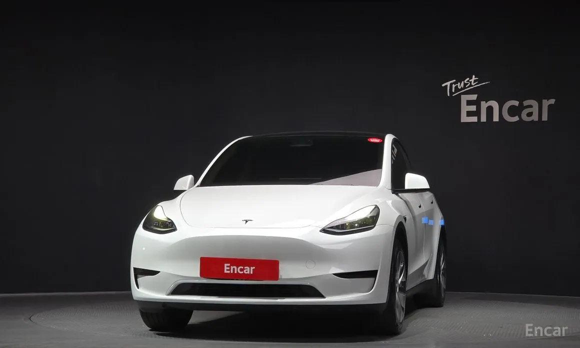 Фото 3 - Tesla Model Y