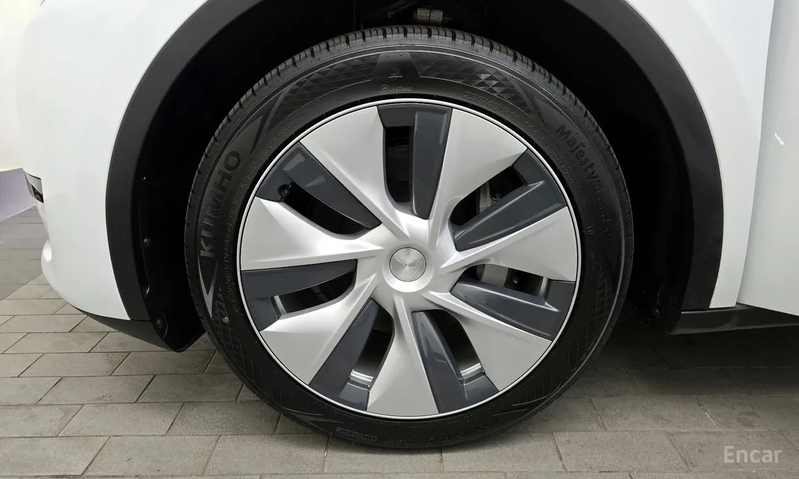 Фото 5 - Tesla Model Y