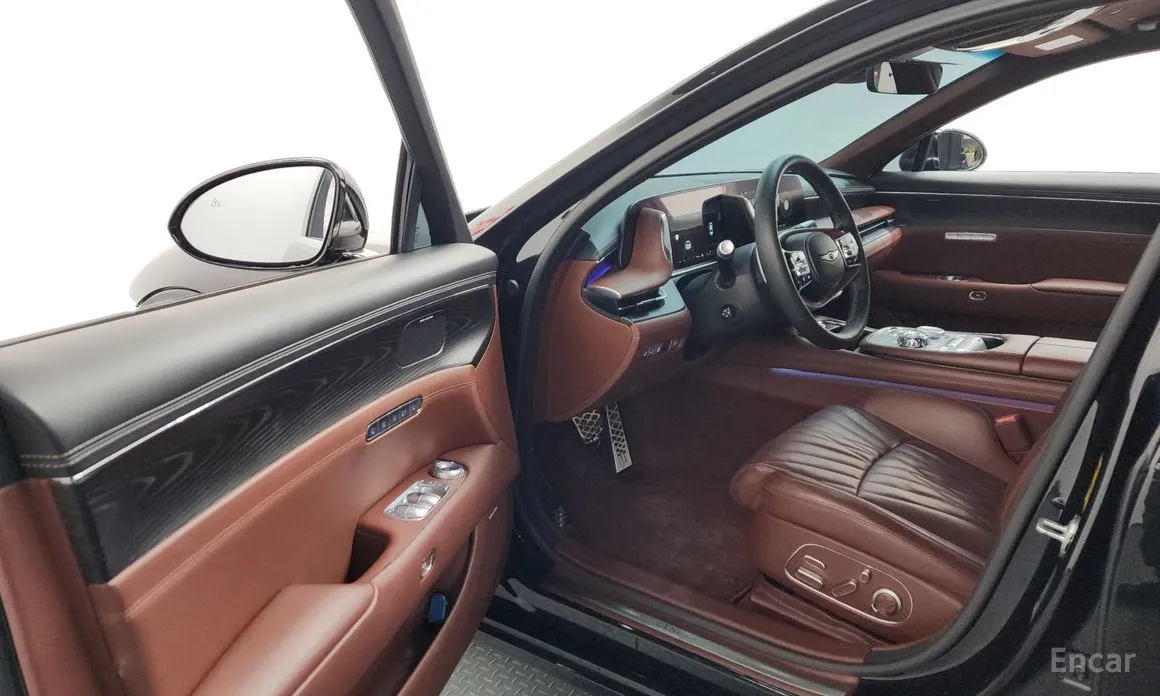 Фото 10 - Genesis G90