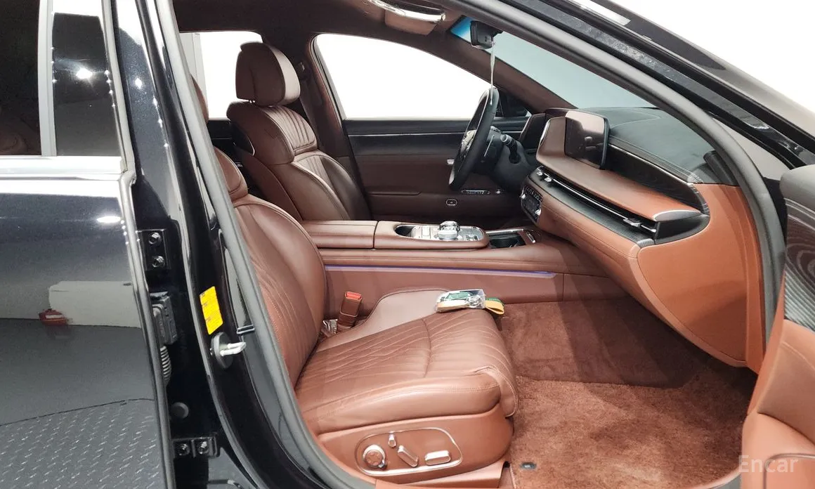 Фото 11 - Genesis G90