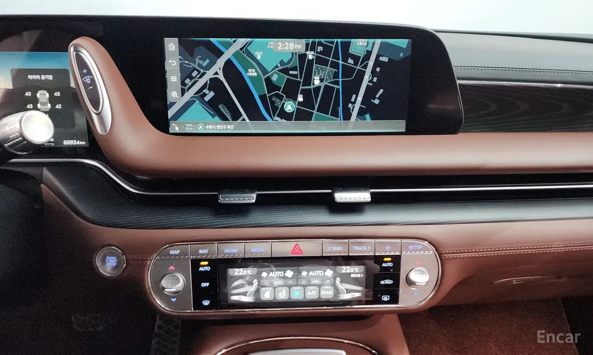 Фото 14 - Genesis G90