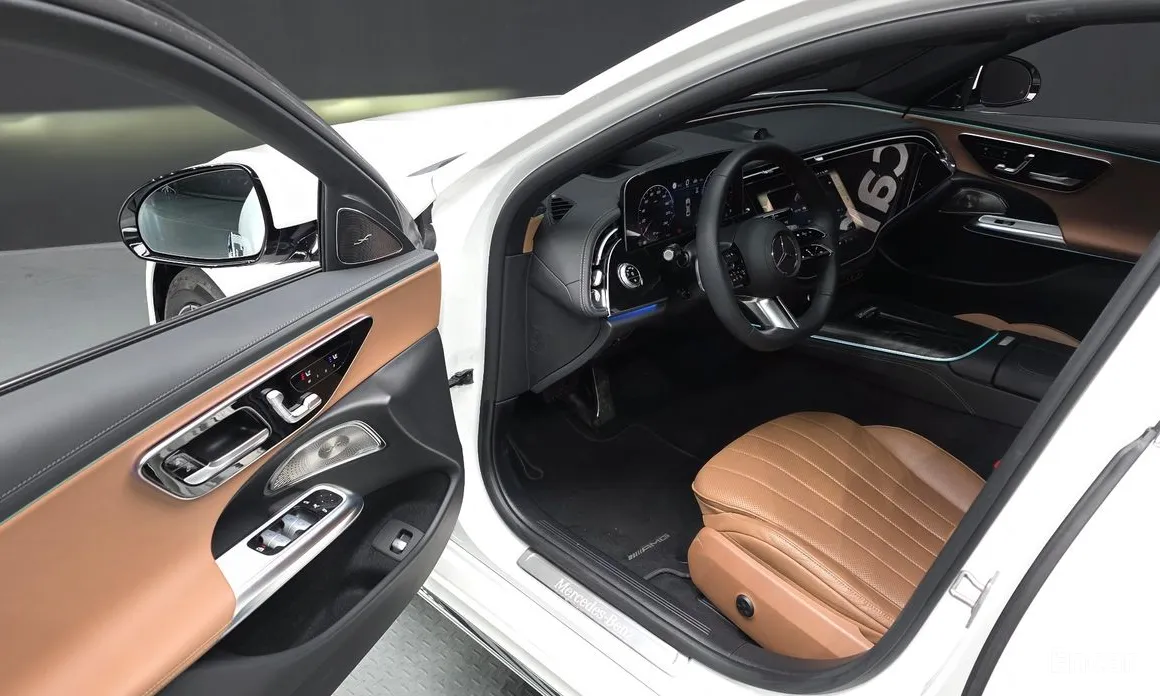 Фото 10 - Mercedes-Benz E-Class