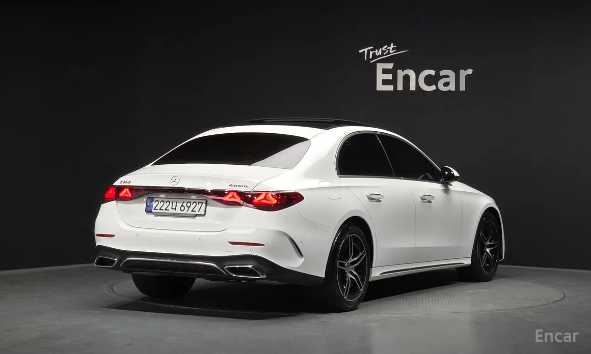 Фото 2 - Mercedes-Benz E-Class