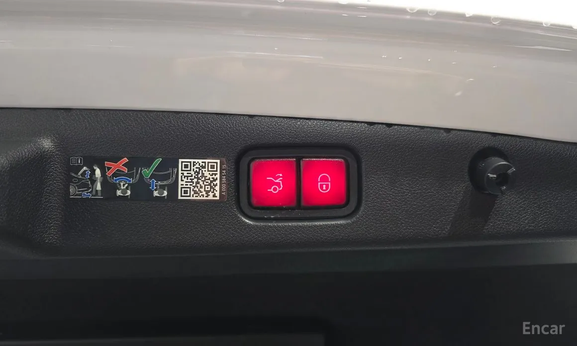 Фото 20 - Mercedes-Benz E-Class